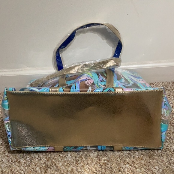Last one! 🎉 2x Host Pick! 🎉 NWT Lilly Pulitzer Printed Pool/Beach Tote - Picture 7 of 14